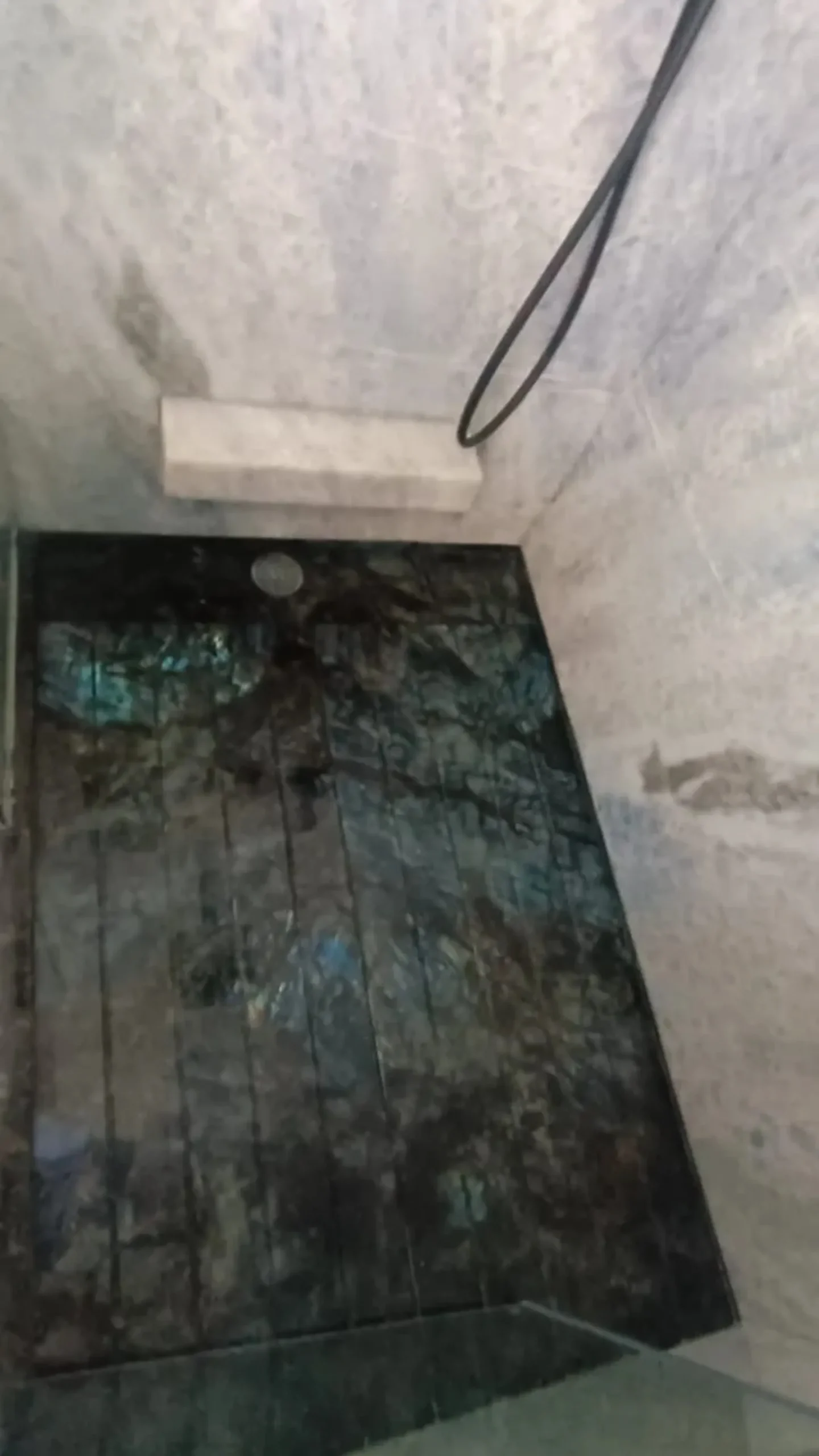 Pemasangan marmer lantai Lux Stone